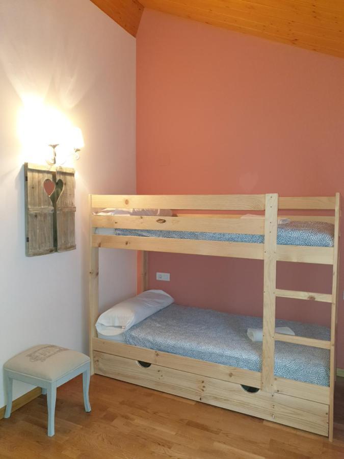 Pico Almanzor Villa Villanúa Eksteriør billede